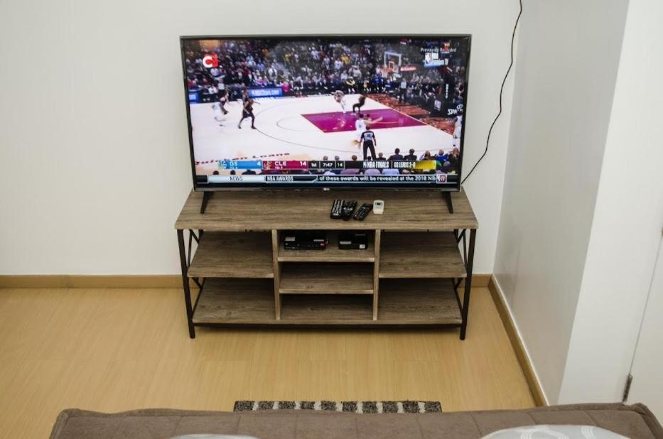 Prime Avant Bgc Location Apartments By Ph Staycation 马尼拉 外观 照片