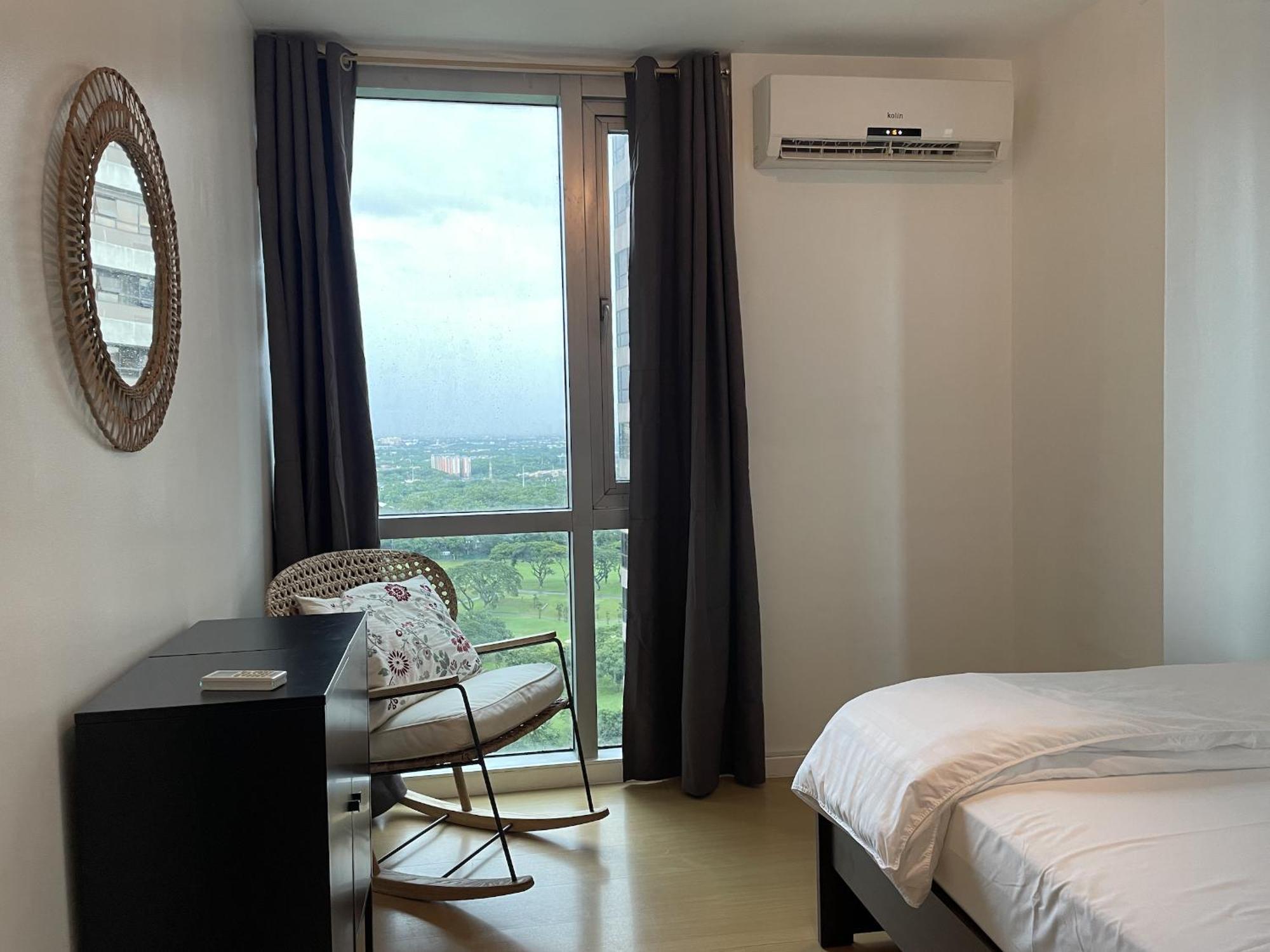 Prime Avant Bgc Location Apartments By Ph Staycation 马尼拉 外观 照片