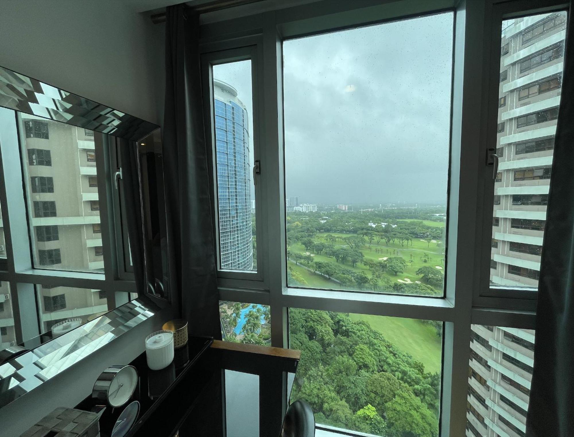 Prime Avant Bgc Location Apartments By Ph Staycation 马尼拉 外观 照片
