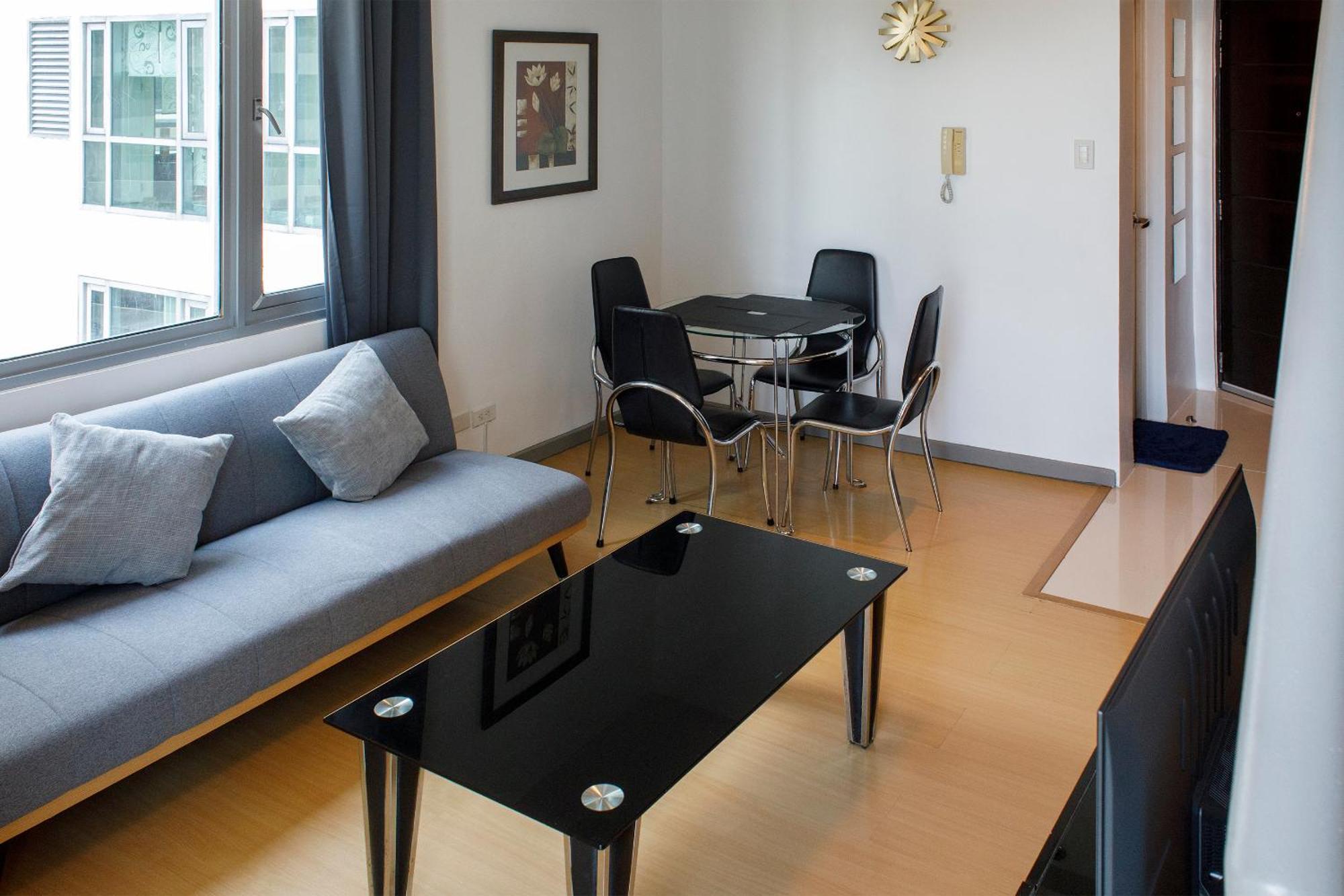 Prime Avant Bgc Location Apartments By Ph Staycation 马尼拉 外观 照片