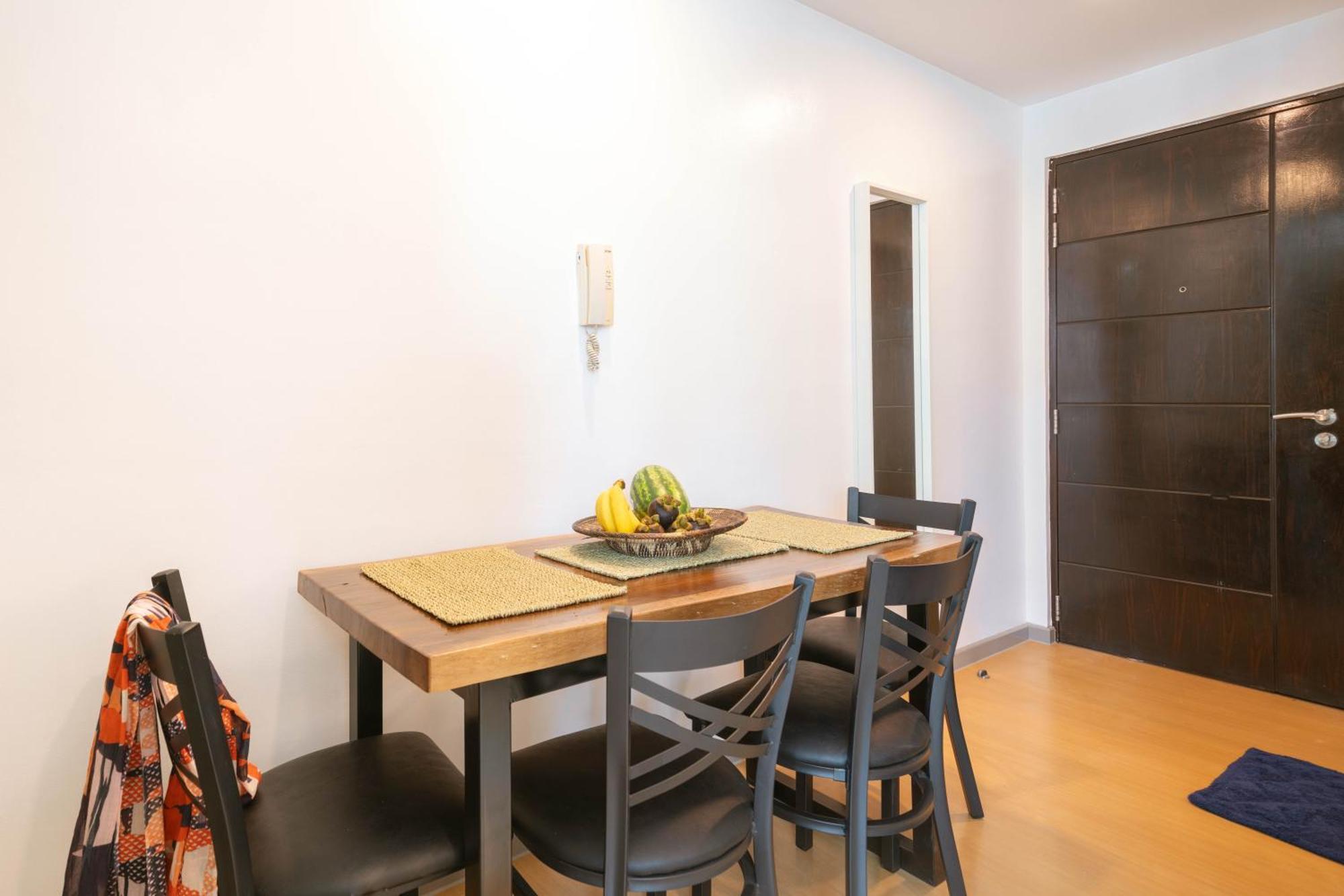 Prime Avant Bgc Location Apartments By Ph Staycation 马尼拉 外观 照片