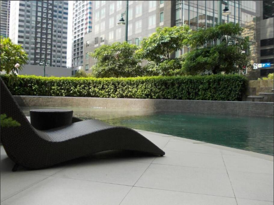 Prime Avant Bgc Location Apartments By Ph Staycation 马尼拉 外观 照片